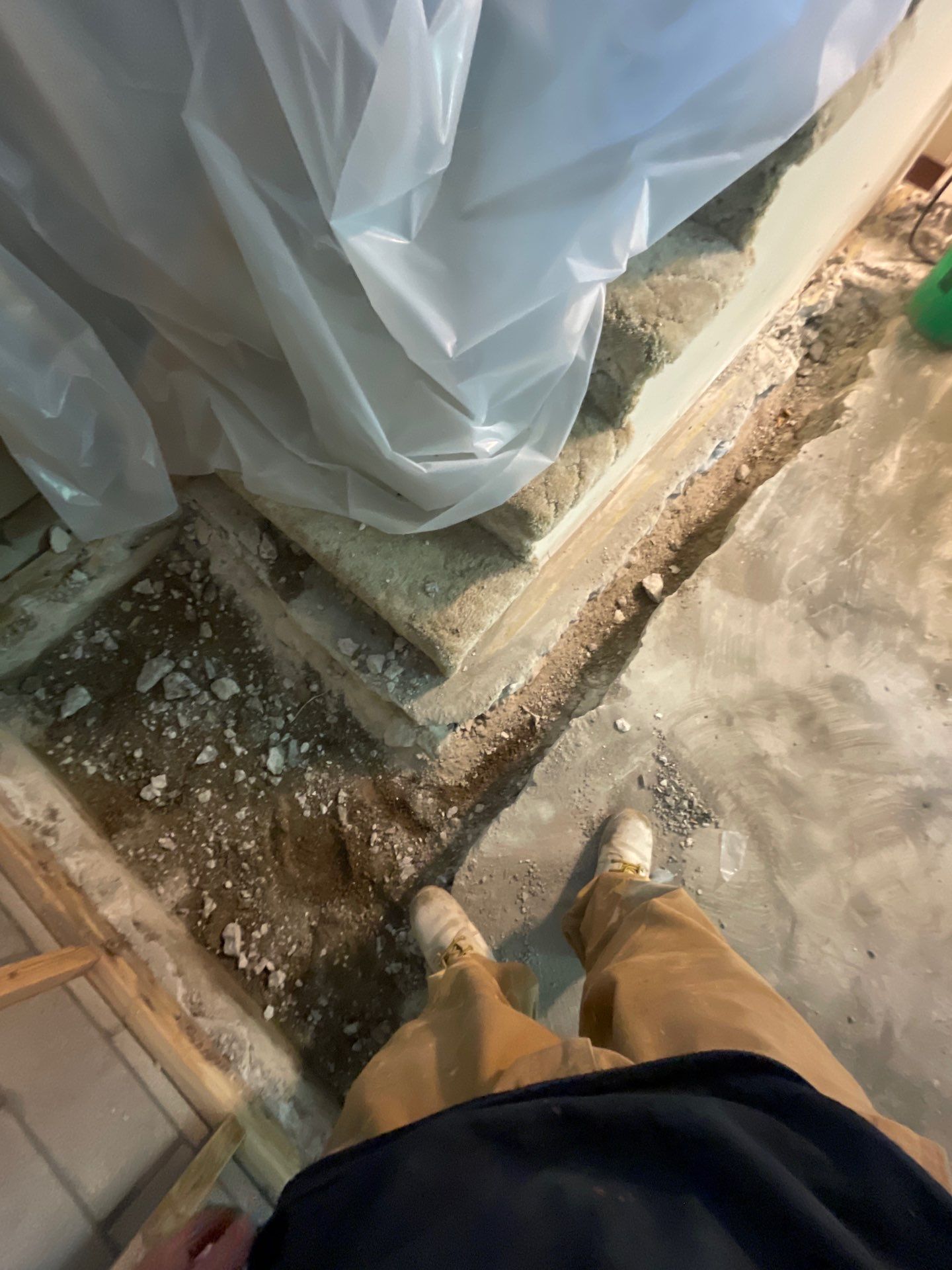 Crawl Space Interior/Exterior Waterproofing by Toledo Basement Repair 