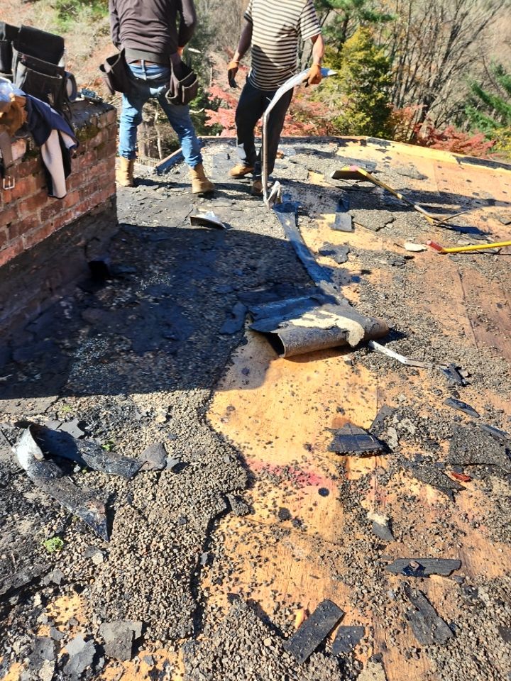 Residential Roofing Installation using Owens Corning TruDefinition Desert Tan by A Plus Exterior