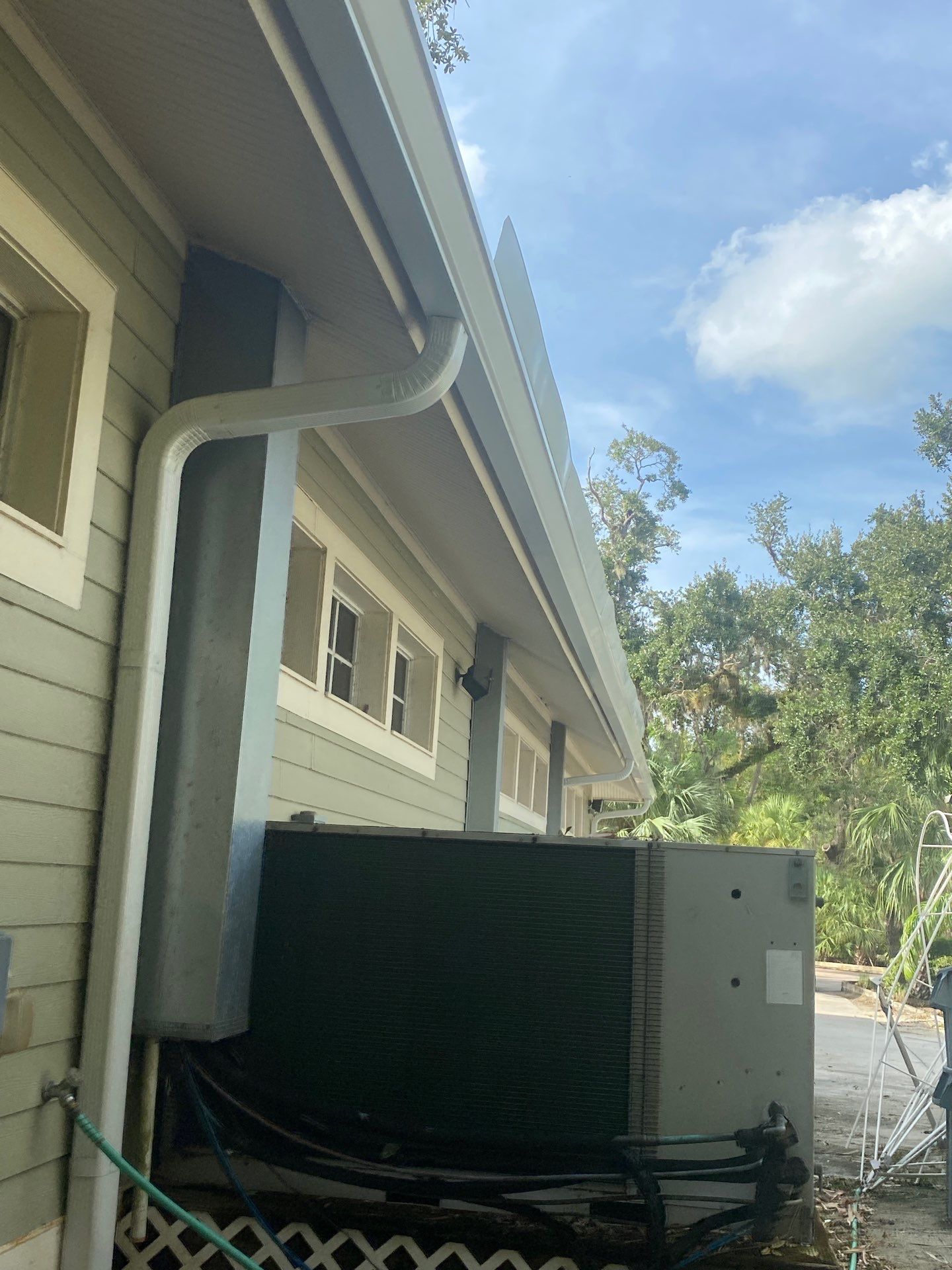 7-Inch Smooth Box Seamless Gutters using smooth box gutters in Fort Myers FL by Gutter Professors