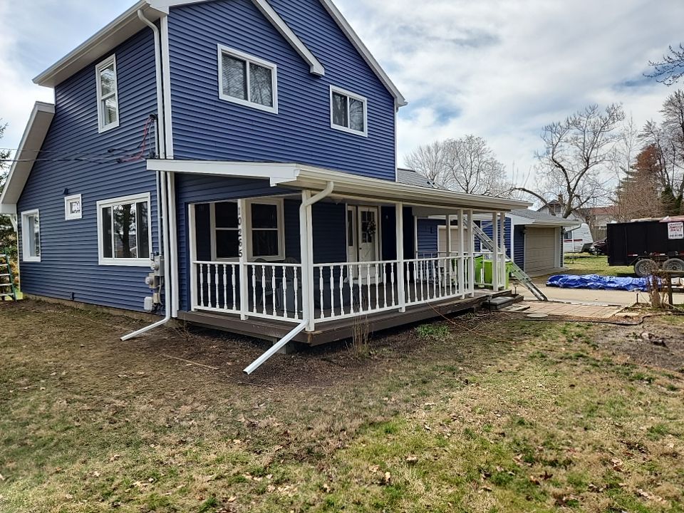 Siding Replacement using CertainTeed Restoration Classis D4 by 180 Contractors