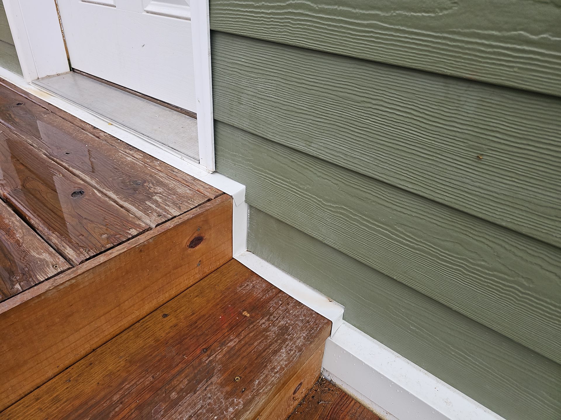 Riverdale Exterior Transformation | TAMKO Roofing & James Hardie Siding by Loyal Nine