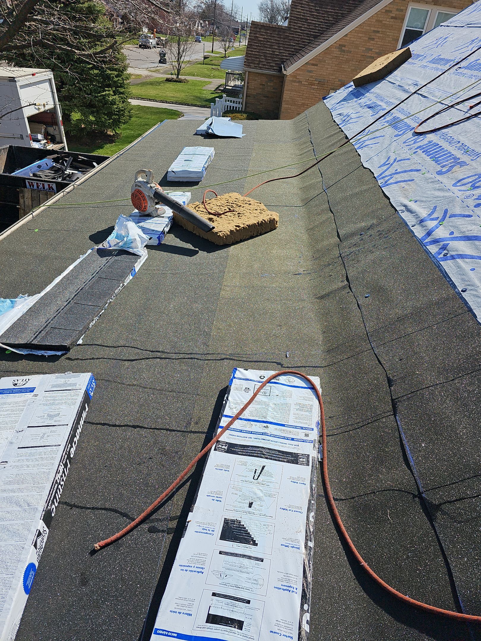 ATLAS PINNACLE COLOR: BLACK SHADOW, DRIP EDGE: BLACK by Eagle Eye Roofing