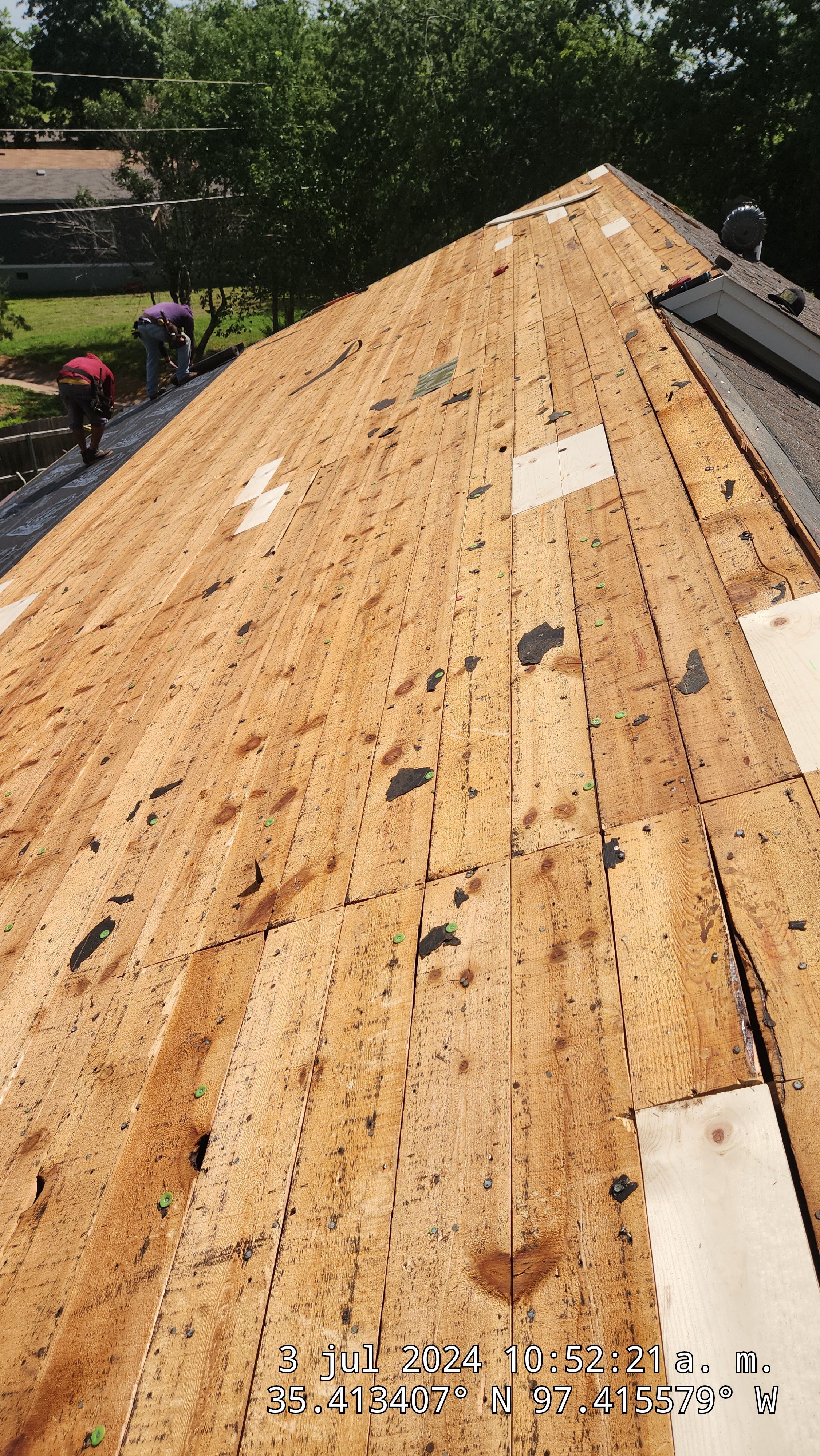 Roof Installation using Certainteed Landmark by Castillo Roofing