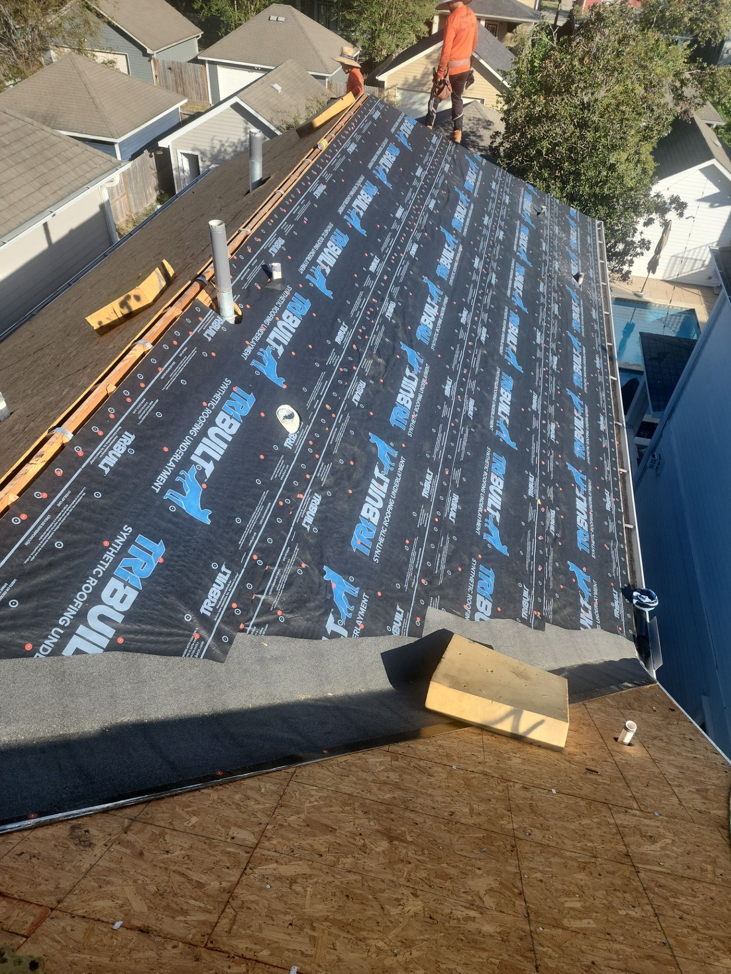 Residential Roofing Installation using Owen's Corning Duration (Lifetime) Shingles by Roof Repair Company