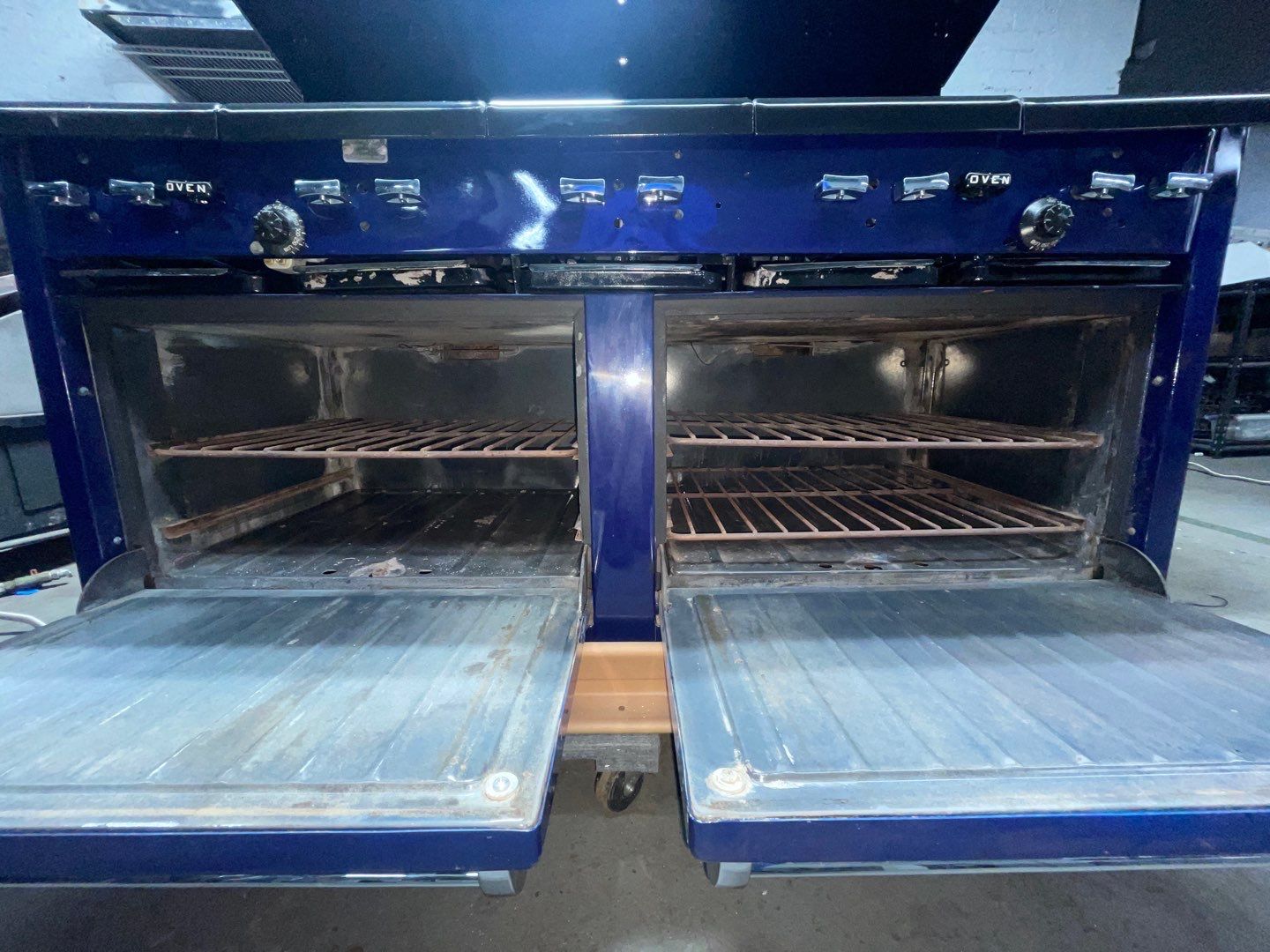 Garland Stove for Sale on Consignment by Belgrove Appliance Inc