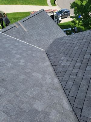 Atlas Pinnacle, Color, Black Shadow, Drip Edge, Color, White
