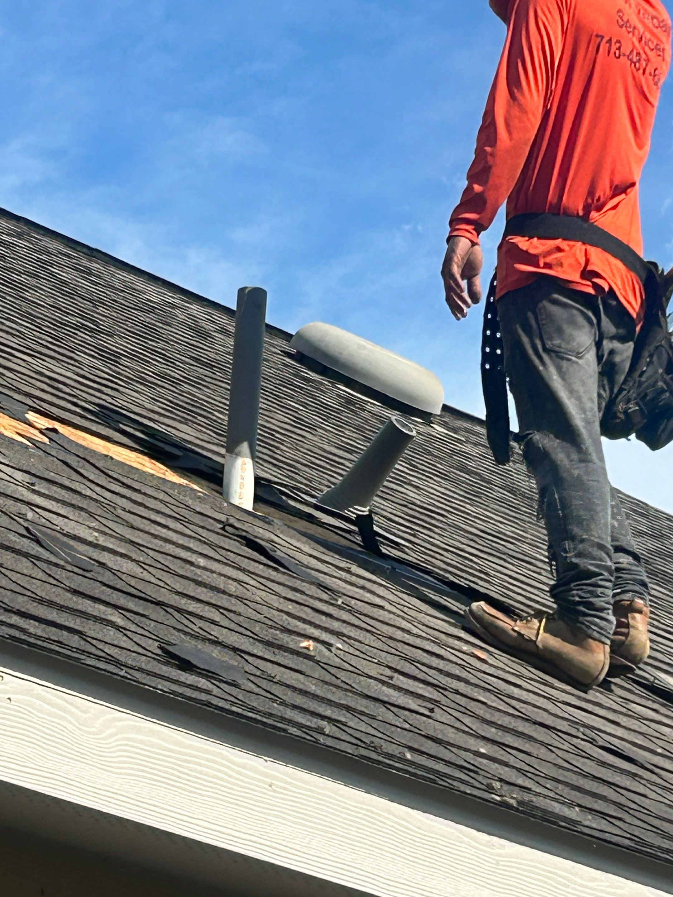 Hail Damage using Owen's Corning Duration (Lifetime) Shingles by Roof Repair Company