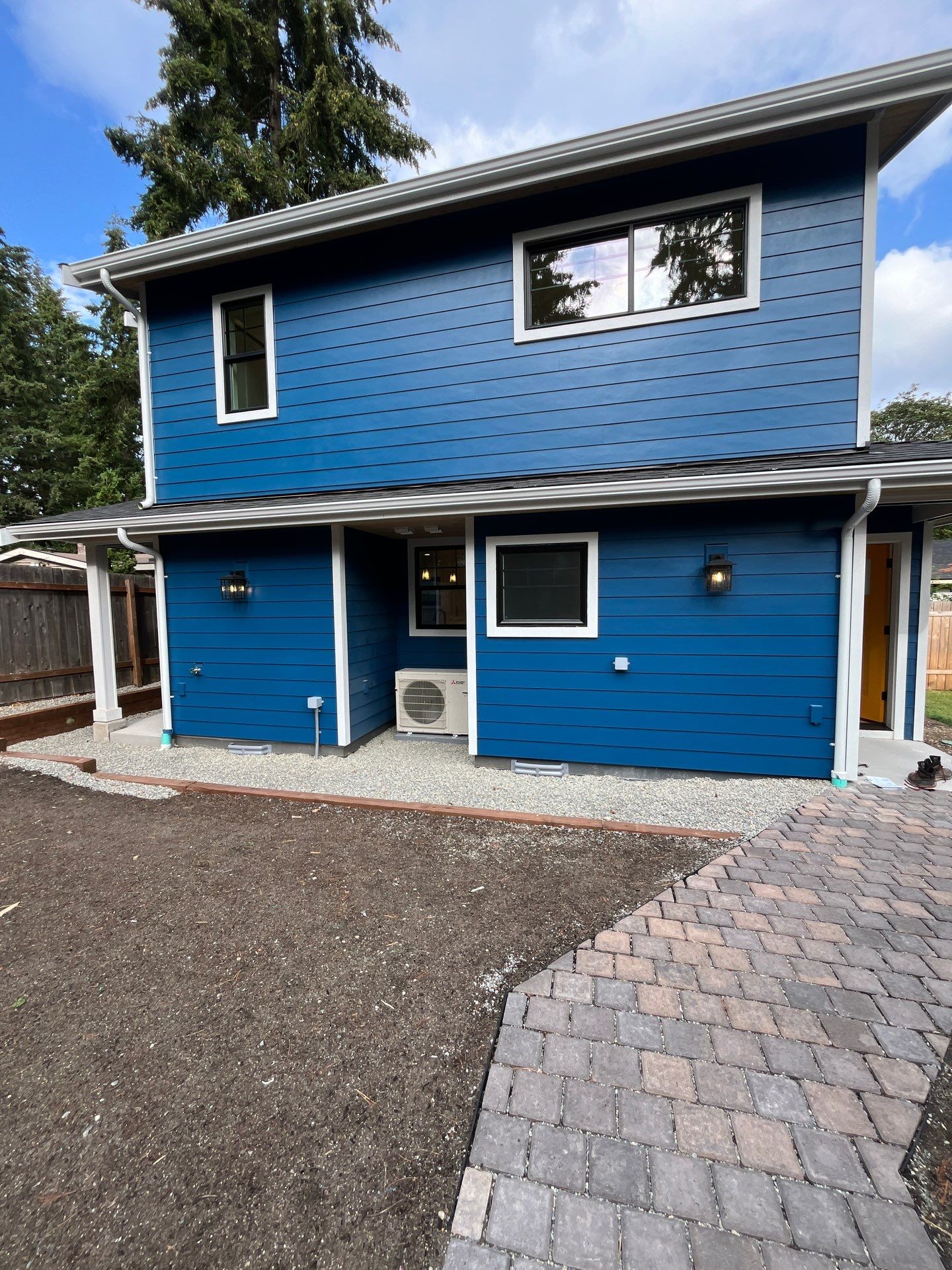 Custom Seattle DADU by LinMak Construction