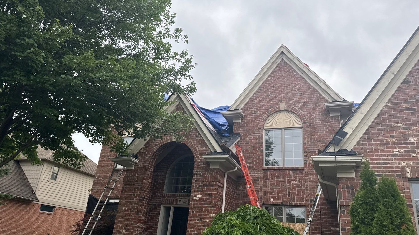 Roof Replacement using Owens Corning Onyx Black by 180 Contractors