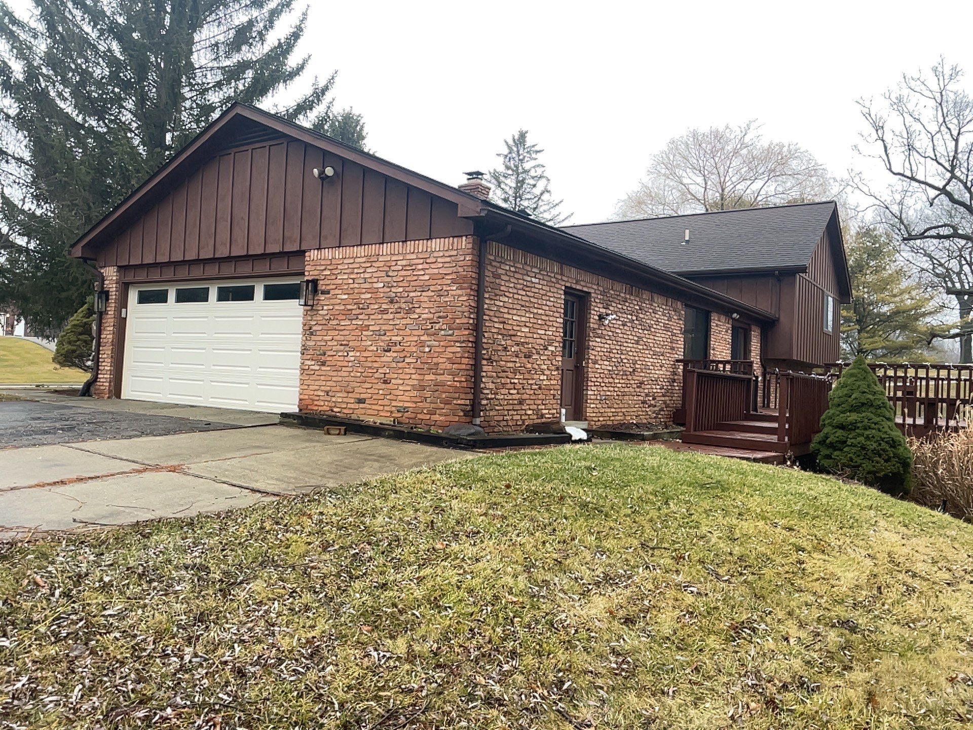 Siding Replacement using CertainTeed Restoration Classis D4 by 180 Contractors