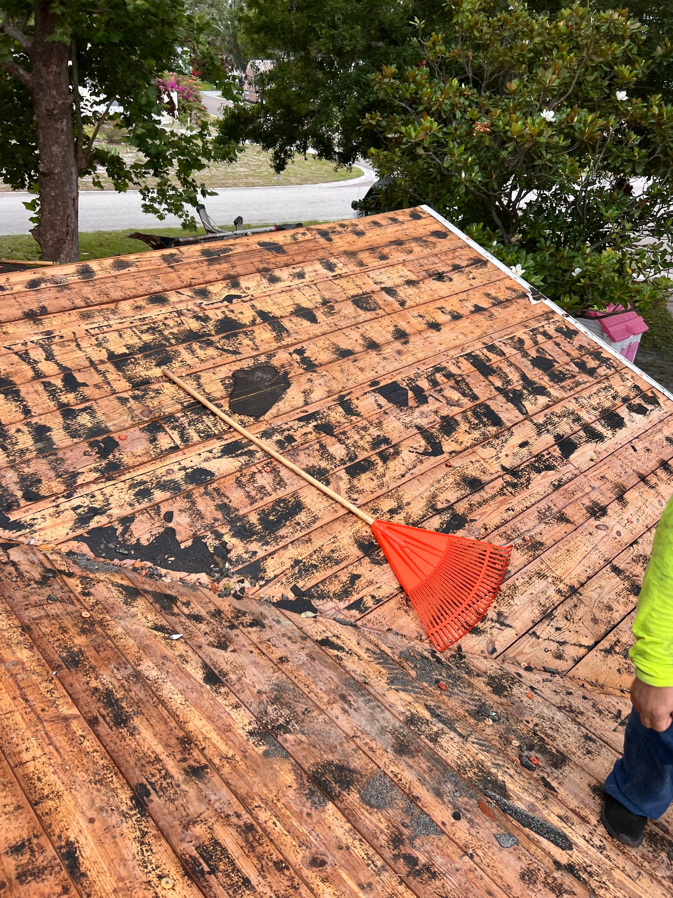 Project in St. Petersburg 33710 by Mitchell Roofing Company LLC 