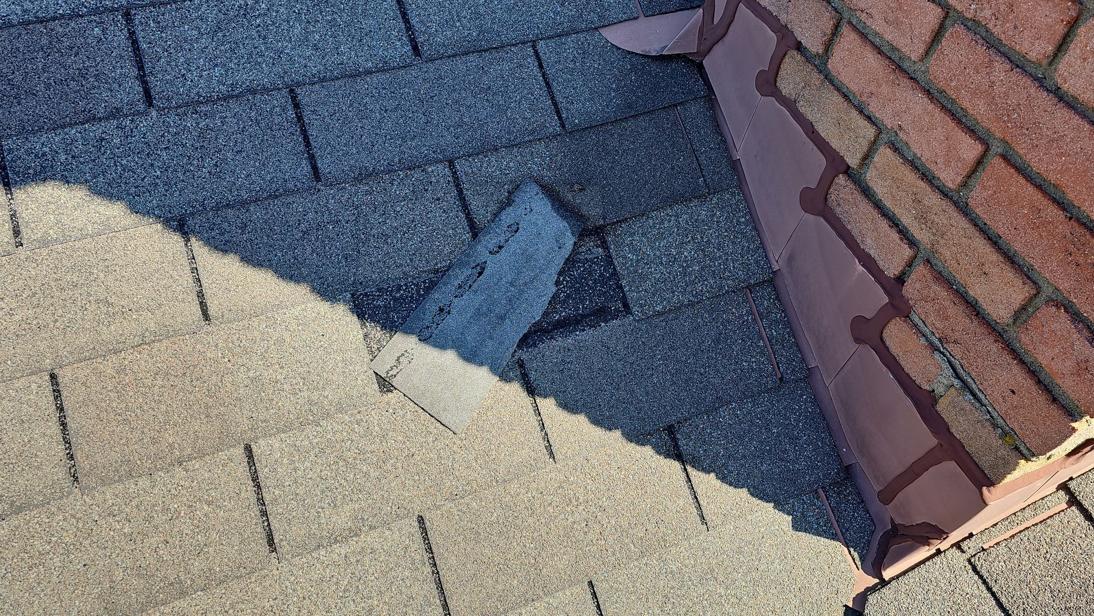 ATLAS PINNACLE COLOR: WEATHERED SHADOW by Eagle Eye Roofing