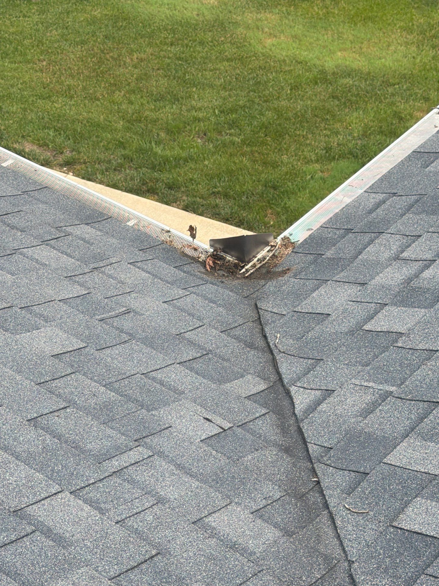 Gutter Cleaning and Roof Maintenance in Crossville, Tennessee