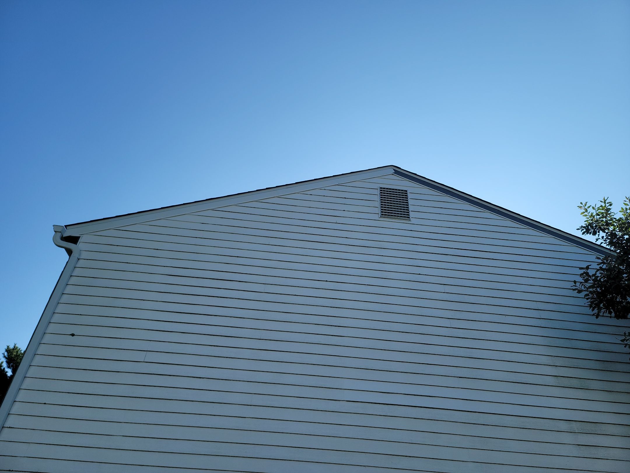 Atlas Pinnacle, Color: Weathered Wood, Drip Edge, Color: Royal Brown by Eagle Eye Roofing