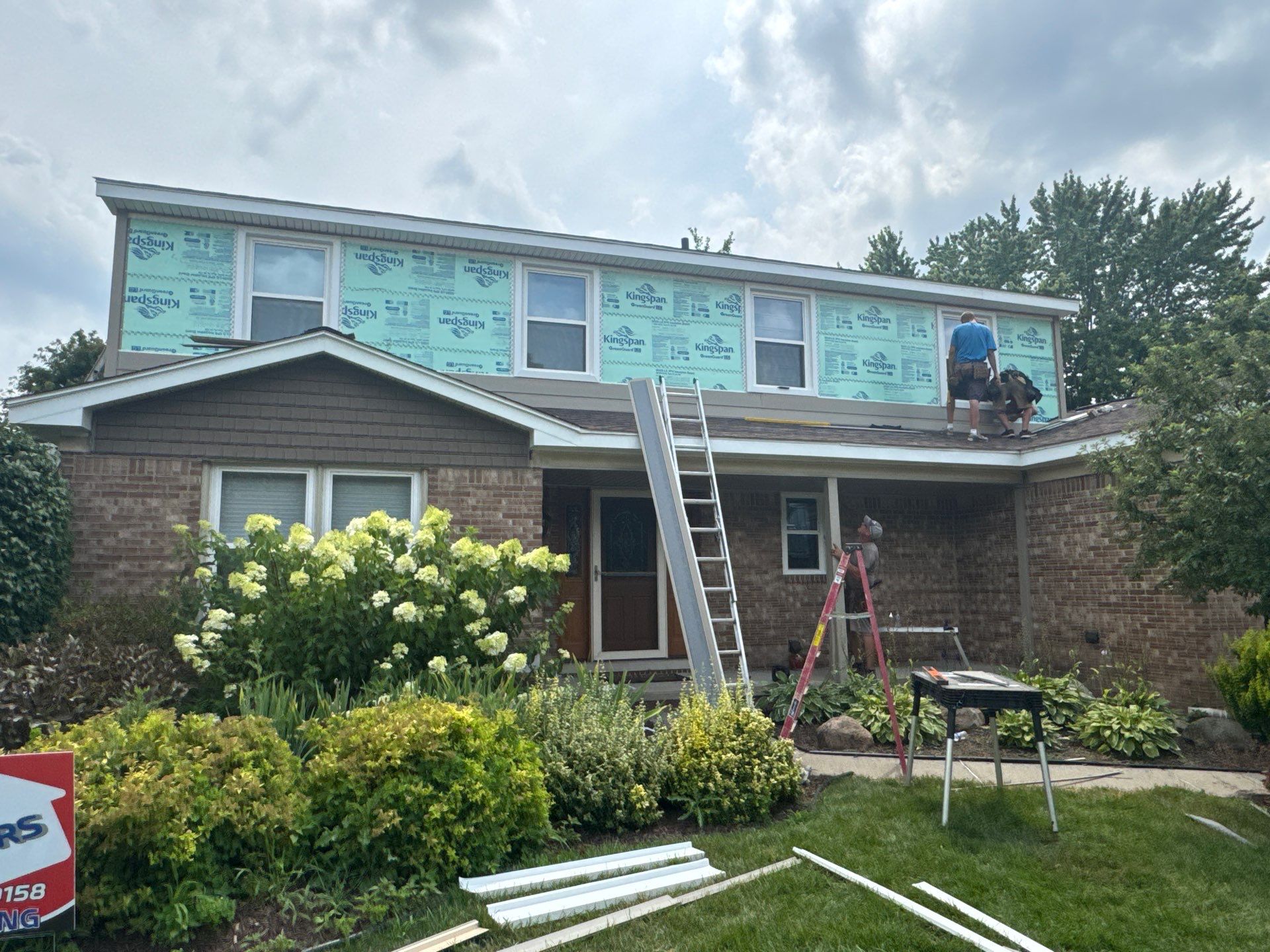 Siding Replacement using Alside S7 Cedar Mill Grain Pebble by 180 Contractors