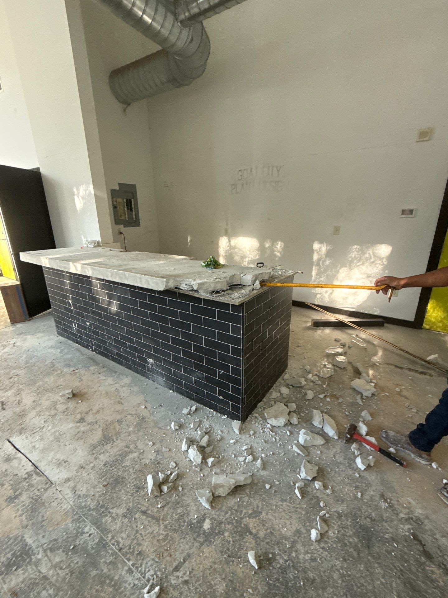 Commercial Retail Build Out for Verizon Mobile in Atlanta by Mark Allan Contracting