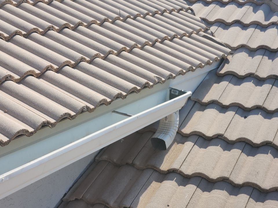 Tile Roof Repair in Boca Raton β Professional, Timely, and Reliable Service by Aastro Roofing