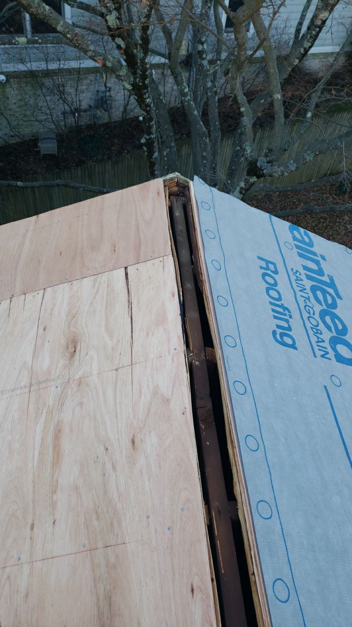 Arlington: CertainTeed Landmark Pro Designer Shingles in Max Def Burnt Sienna by RM Banning, Inc.