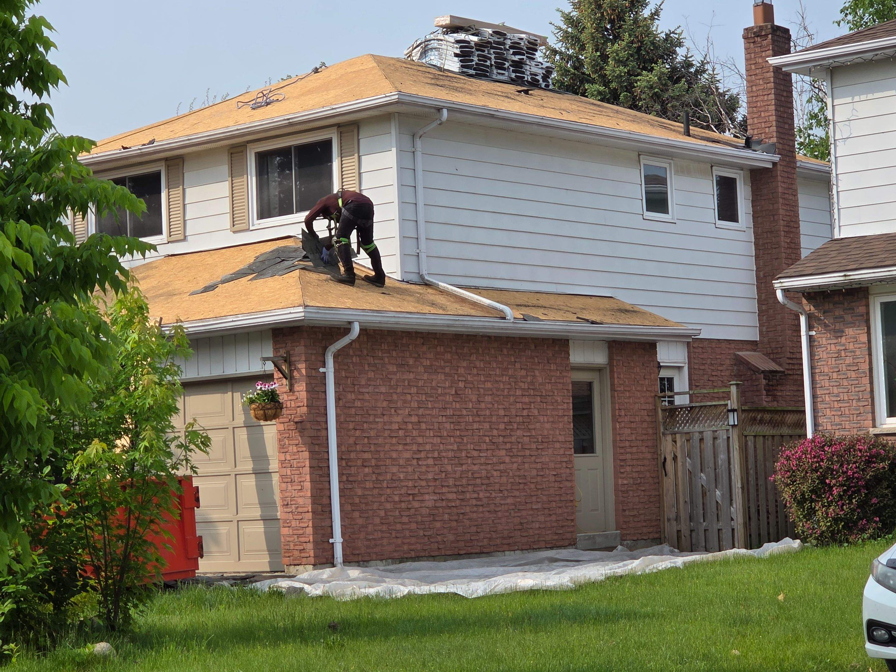 IKO ProFormax System with IKO Dynasty Shingles - Roof Replacement - Barrie, Ontario by Elsa Roofing 