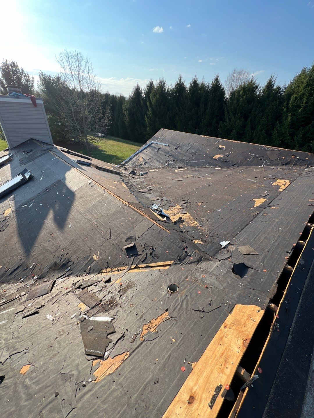 Residential Roofing Installation using Williamsburg Grey Duration Shingles by WIW Enterprises Inc