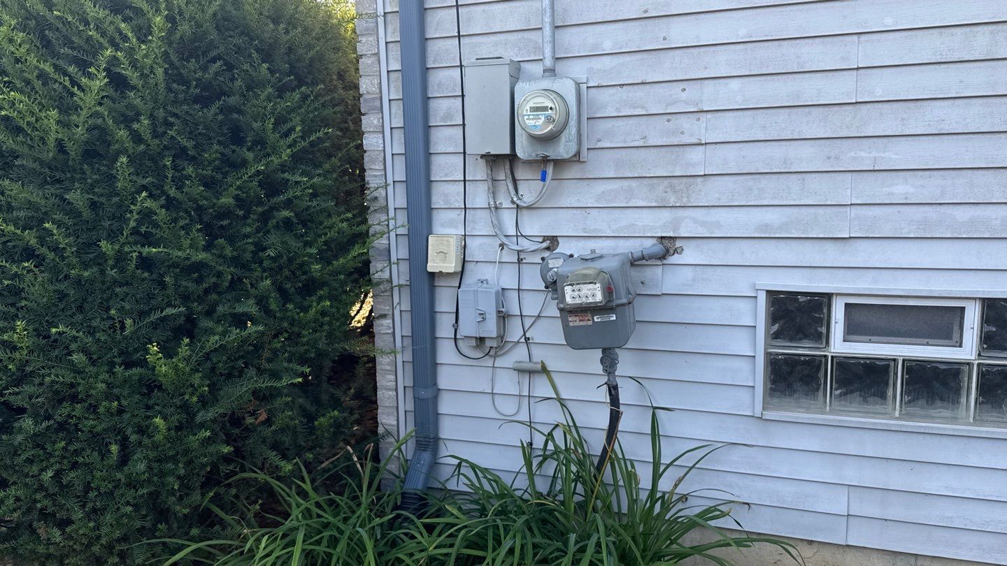 Siding Replacement using Alside Charter Oak D4.5" Cape Cod Grey by 180 Contractors