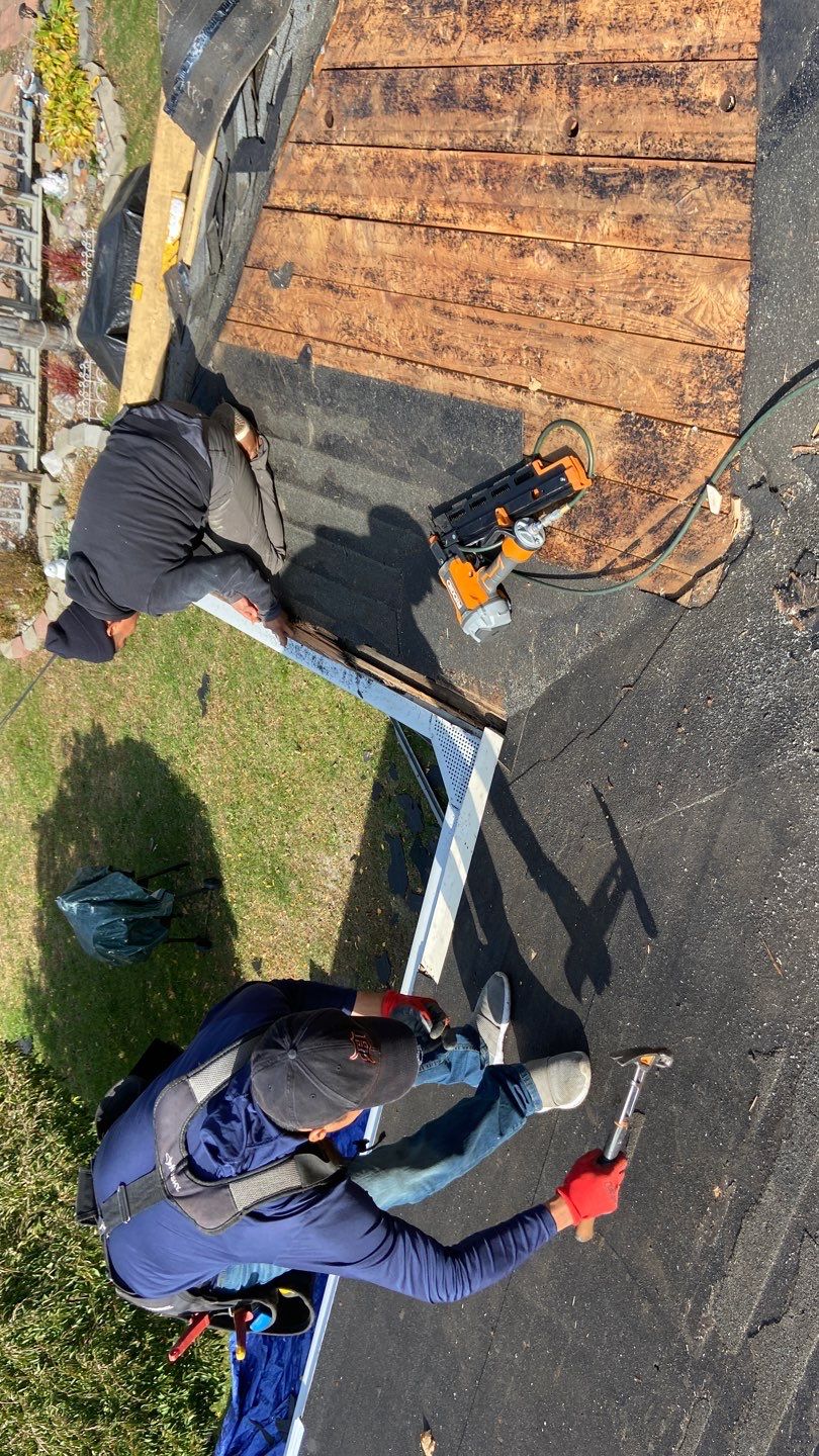 Roof Replacement using CertainTeed Landmark by 180 Contractors