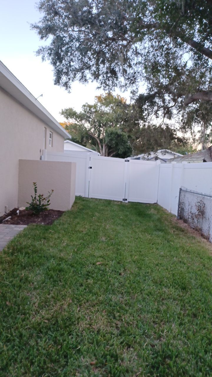 Bradenton FL 6 ft. Tall White Vinyl Privacy Fence by Asap fence and gates, LLC