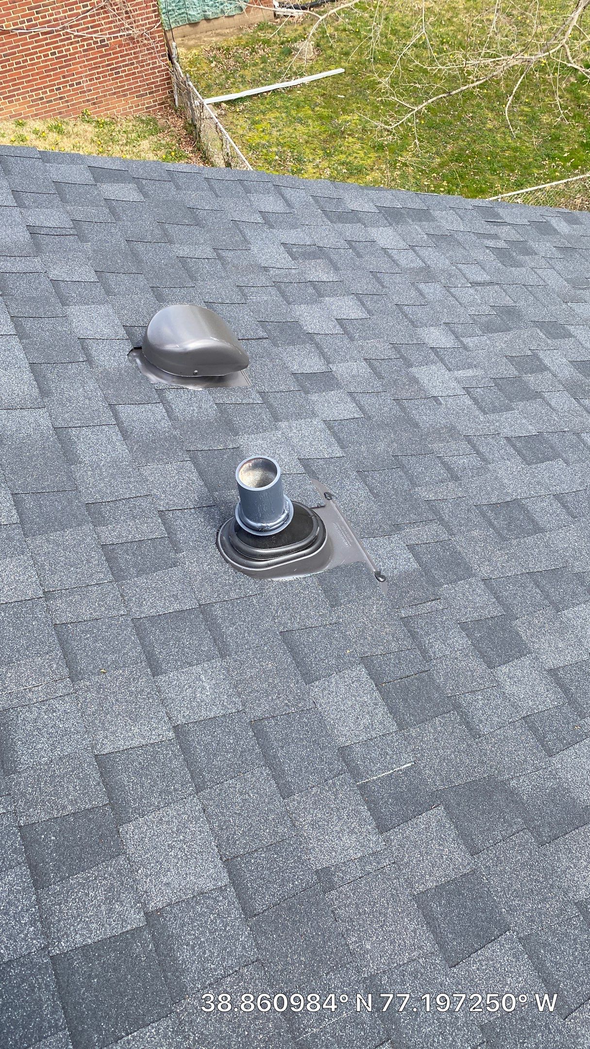 Falls Church - Certainteed Landmark Charcoal Black Roof Project by RM Banning, Inc.