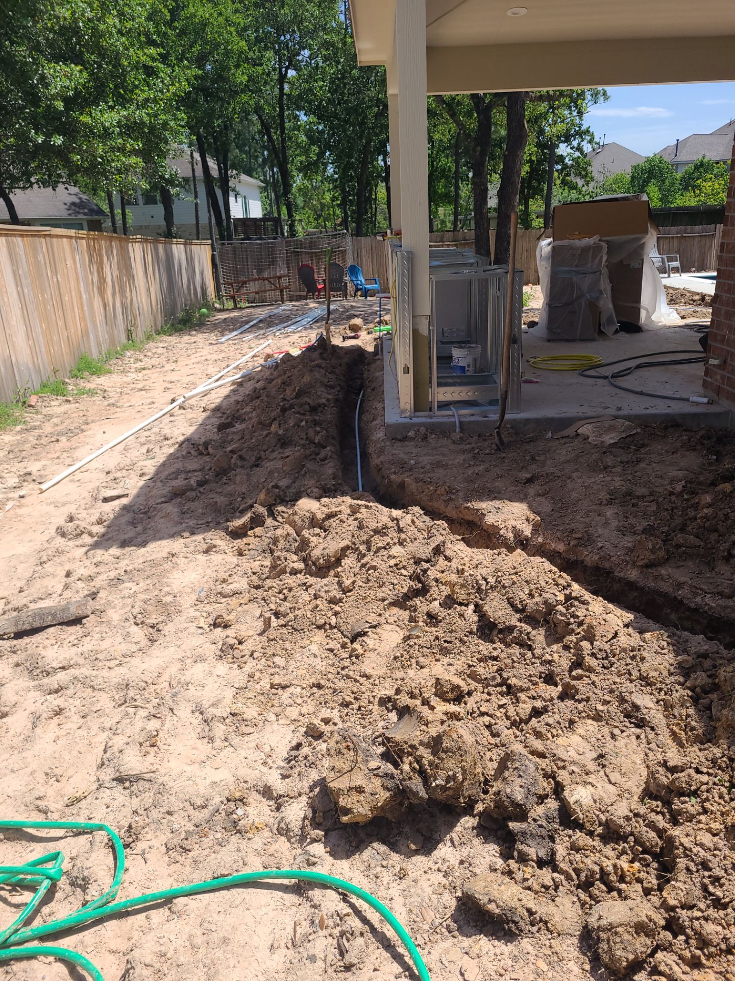 Pool, Patio Cover and Summer Kitchen in Creekside by SophAlx LLC