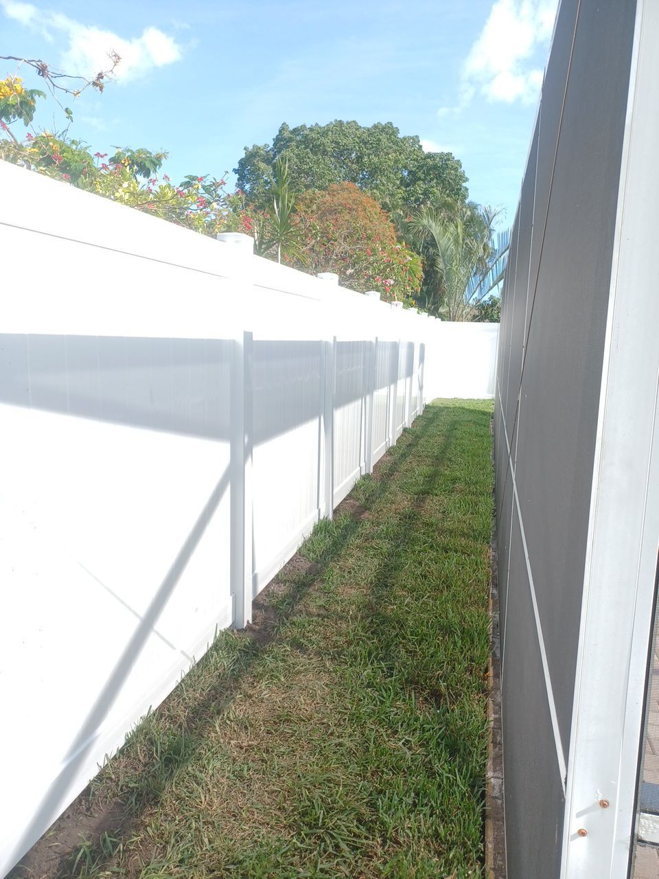 Sarasota, FL 6ft. Tall White Vinyl Privacy Fence by Asap fence and gates, LLC