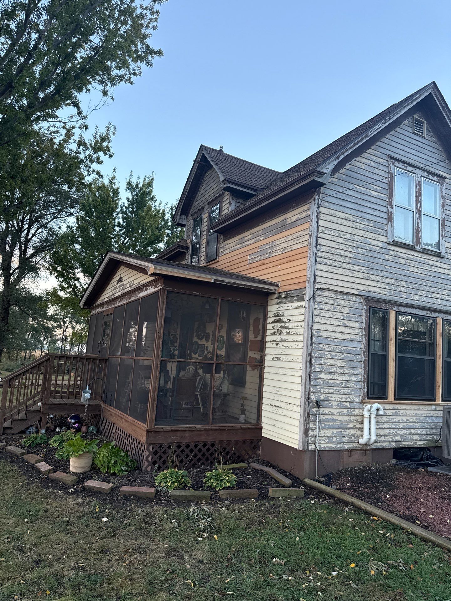 Comprehensive Exterior Painting and Wood Siding Restoration in Burbank by Select Painting, Coatings & Garage Cabinets