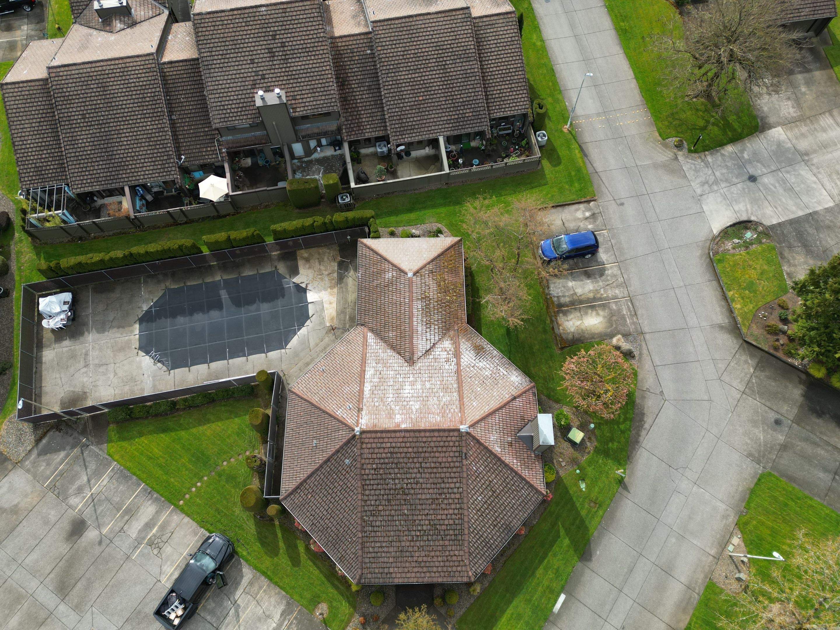 Large scale roof cleaning by Hawthorne General Construction