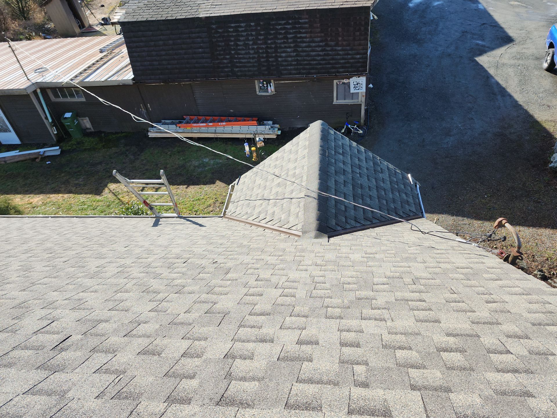 Residential Re-Roof using GAF Weathered Wood HDZ by Top Notch Roofing Inc