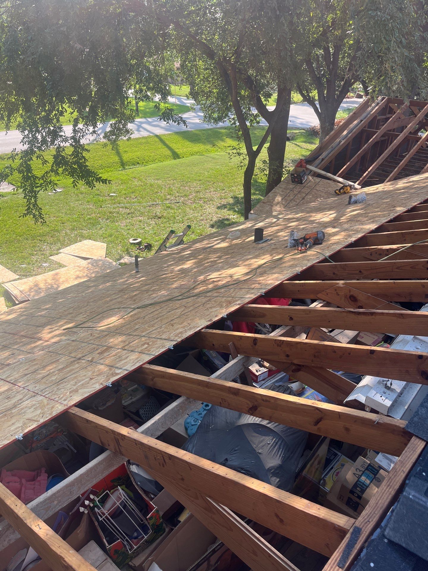 Residential Roofing Installation using Owen's Corning Duration (Lifetime) Shingles by Roof Repair Company