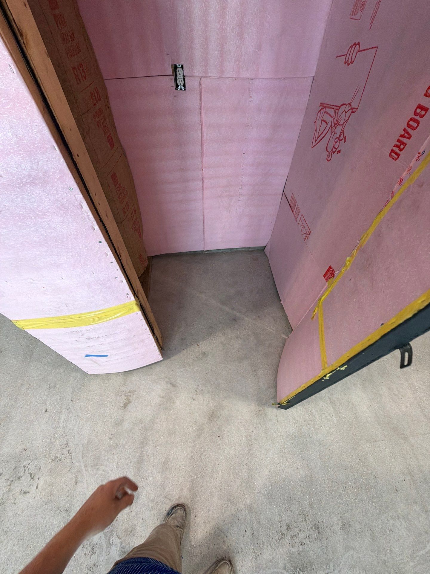 Garage Epoxy Flake Floor and Concrete Crack Repair in Twin Lake by Gordon Painting