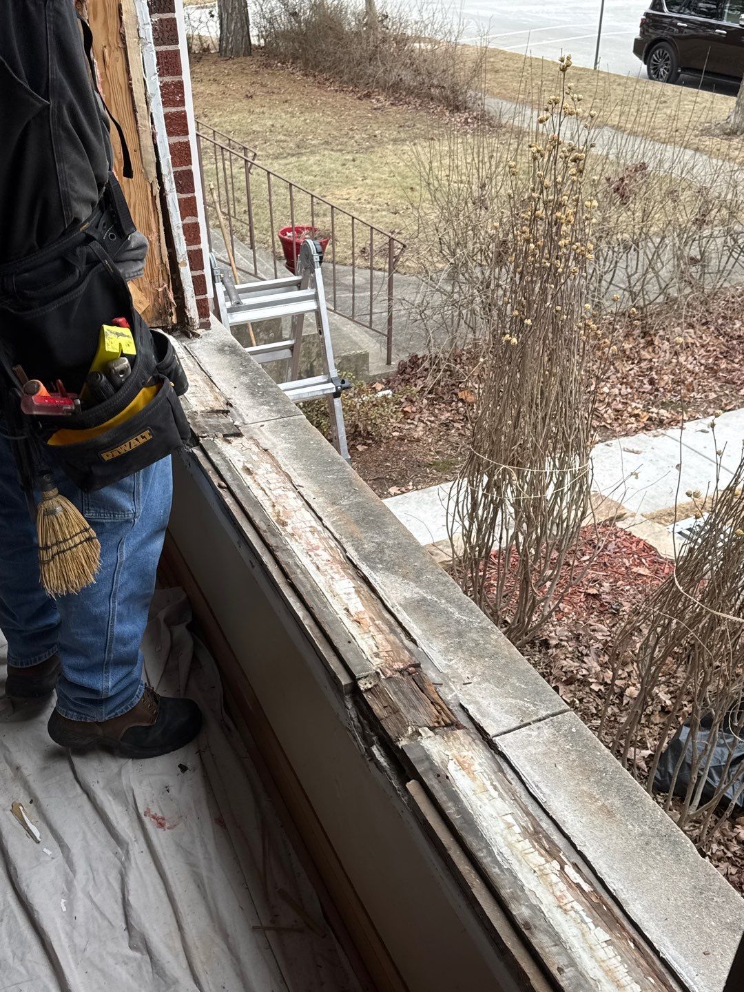 Picture window replacement using Lang Exterior Windows by Shingle Company Construction, Inc