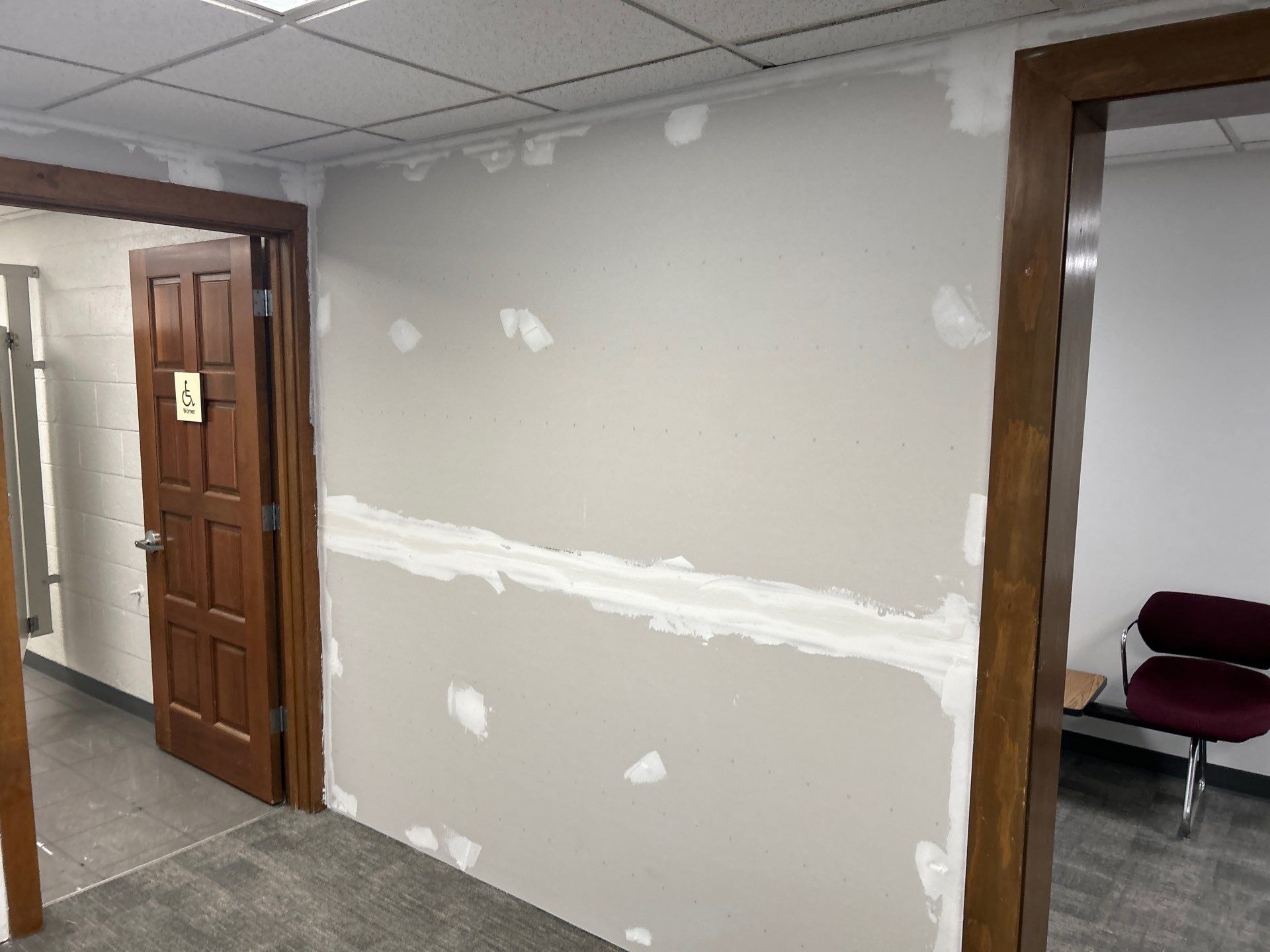Wallpaper removal and Painting by Gordon Painting