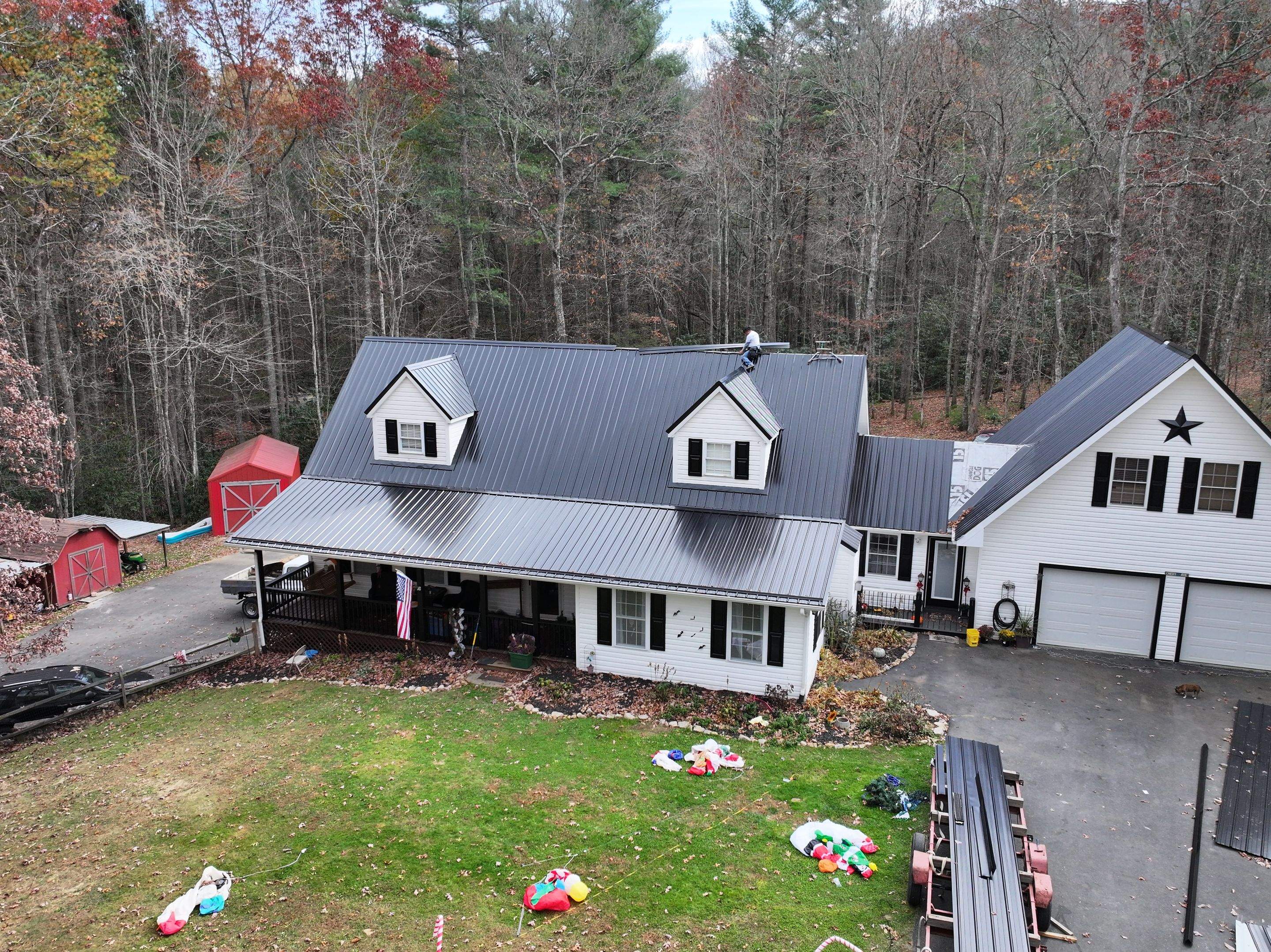 Crosswhite Residence by Omnia Roofing