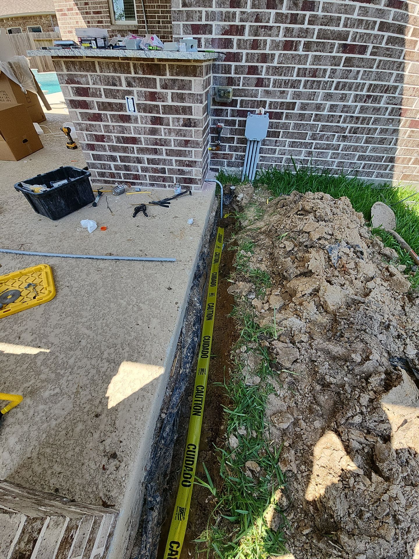 Covered patio and Summer Kitchen in Spring, TX by SophAlx LLC