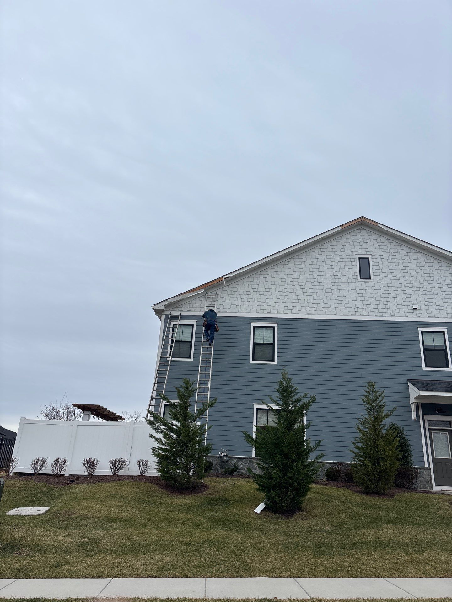 Siding and Trim Repair by Winchester Roofing