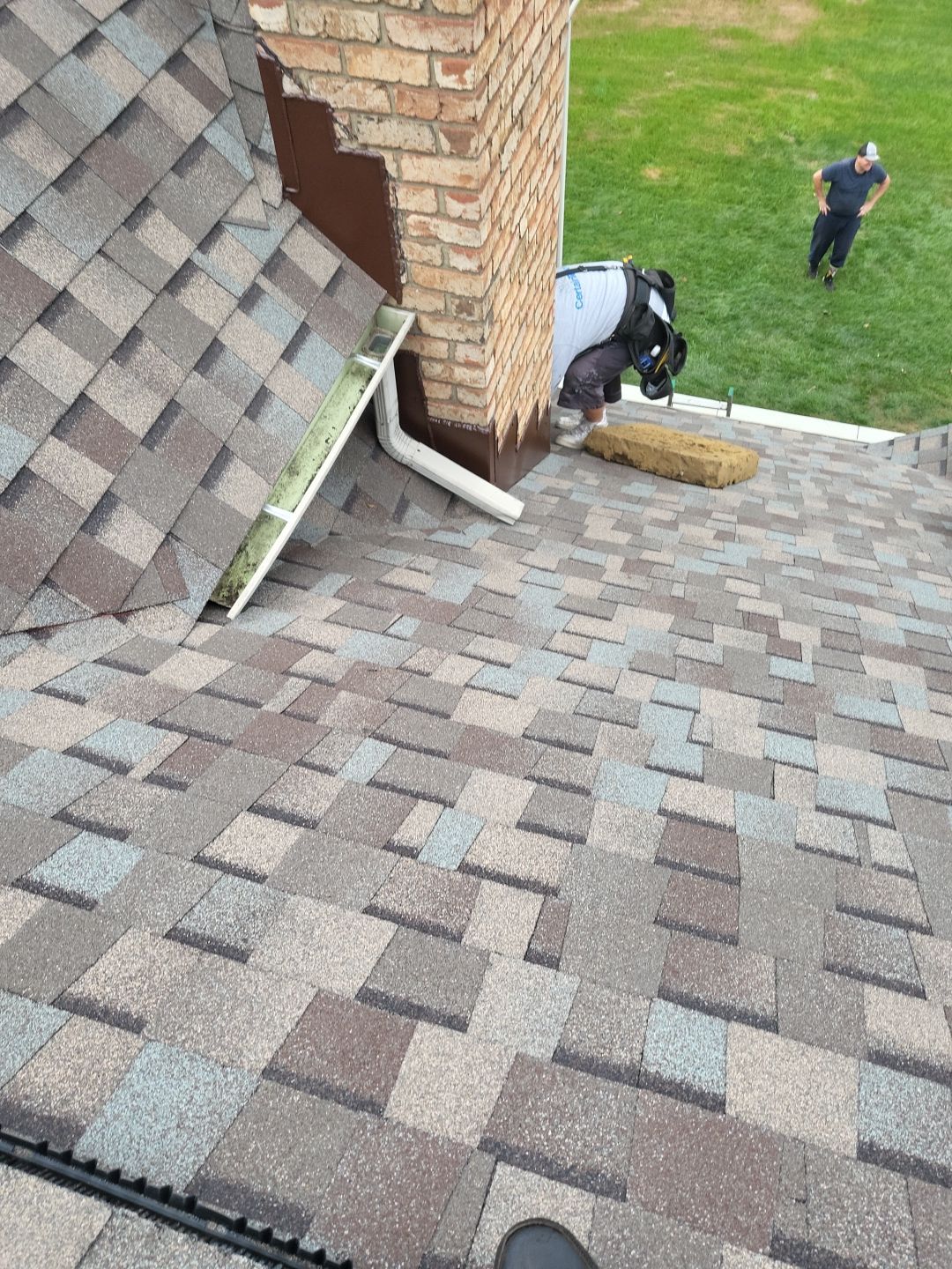 ATLAS PINNACLE COLOR: MAJESTIC SHAKE by Eagle Eye Roofing