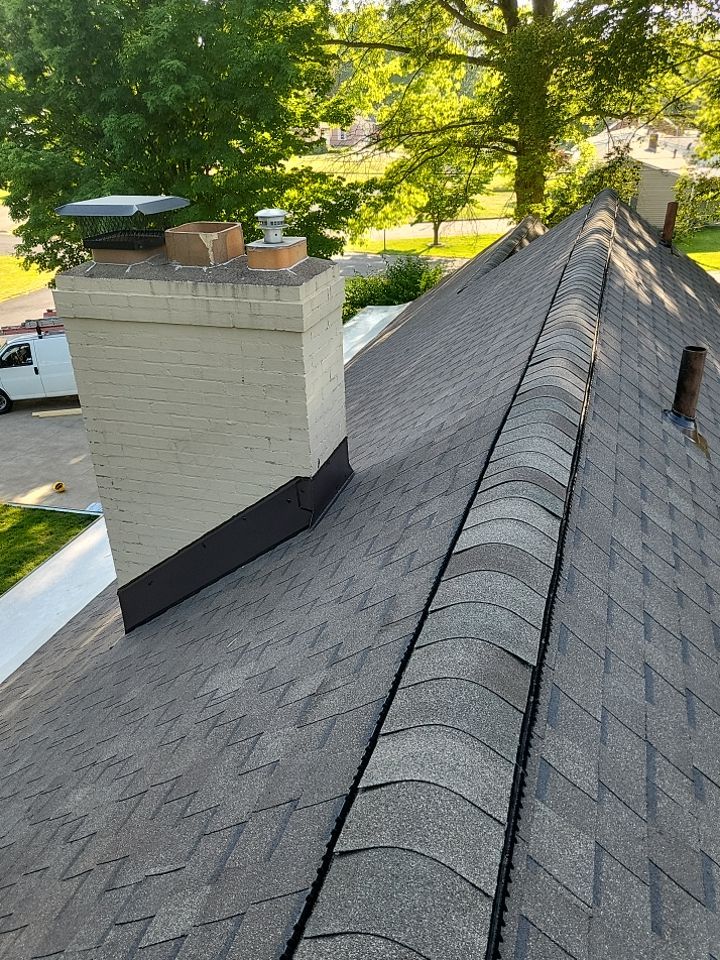 ATLAS PINNACLE COLOR: WEATHERED WOOD by Eagle Eye Roofing