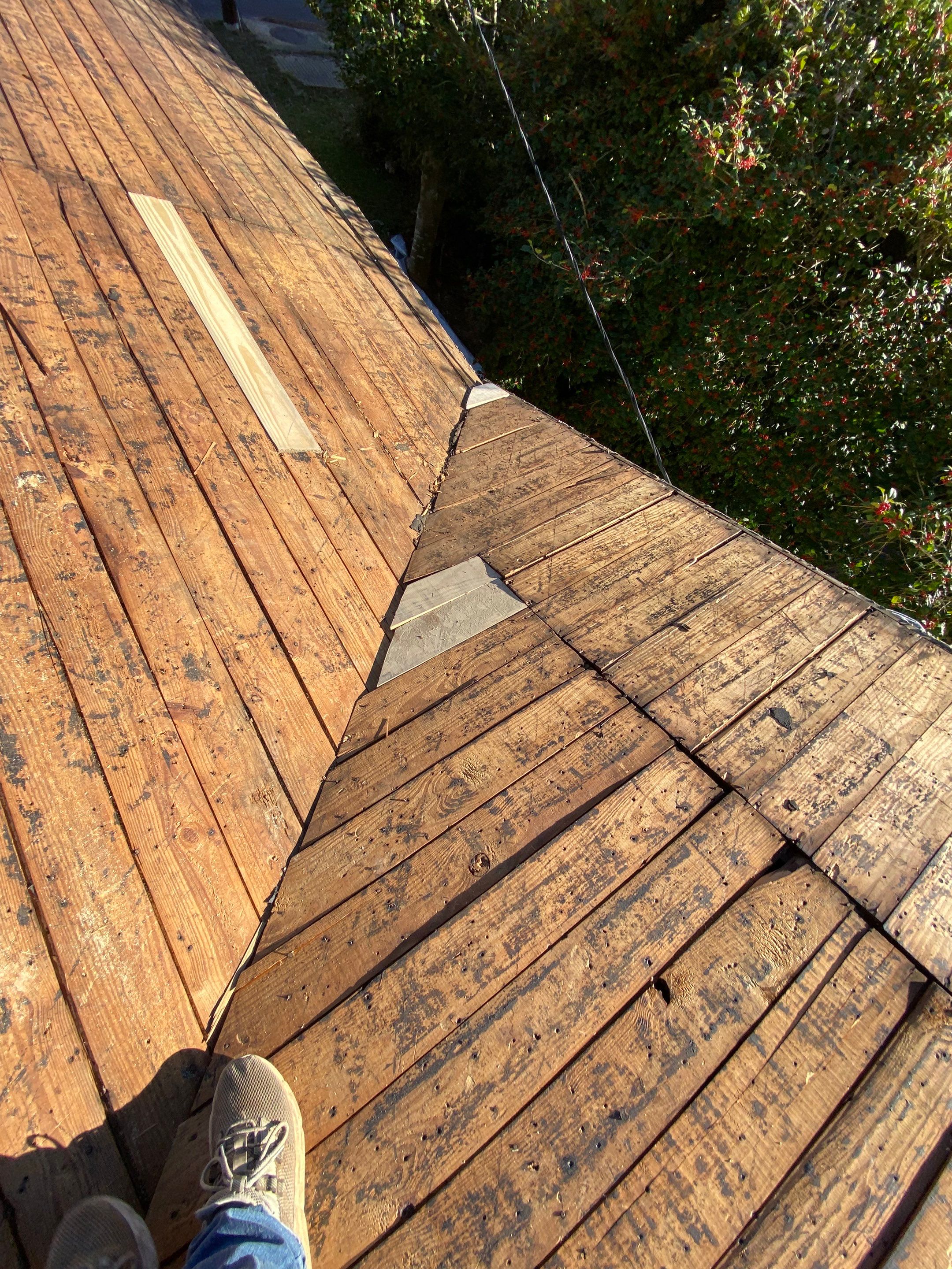 Residential Shingle Reroof using CertainTeed XT25: Resawn Shake by Hostetler Roofing