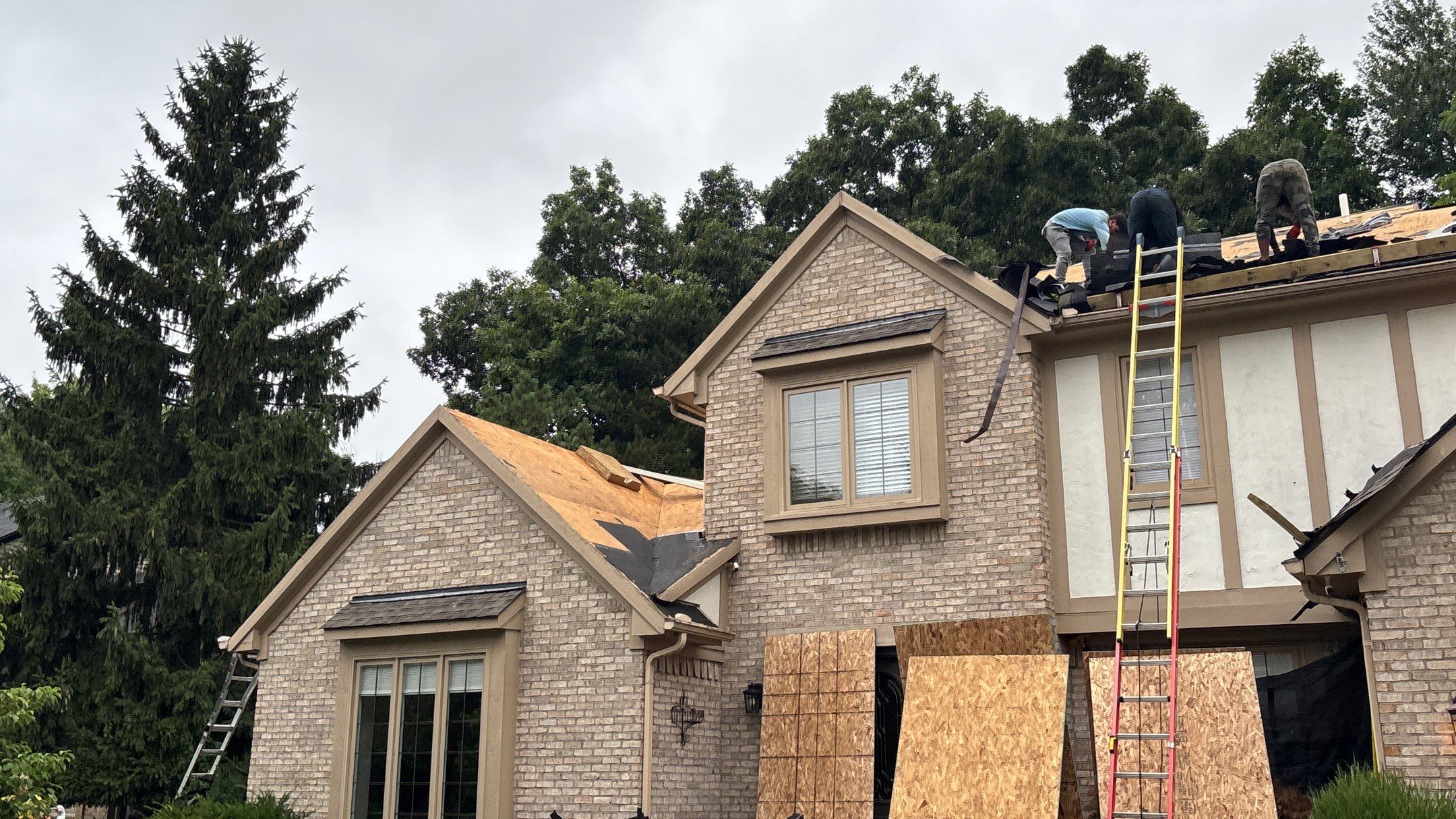 Siding Replacement using Alside D5" Flagship Brown by 180 Contractors