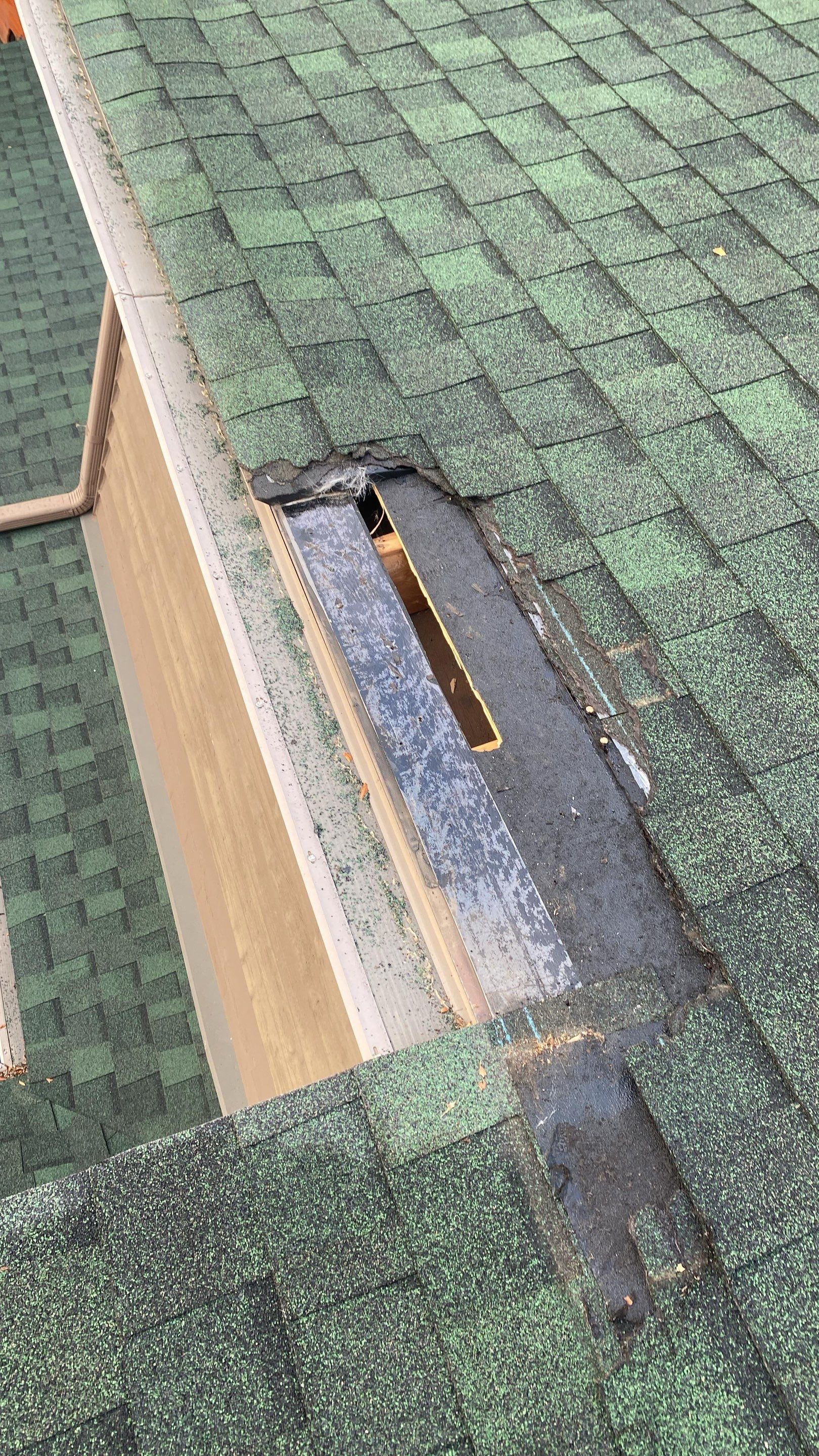 Roof & gutters by Optimal Home Improvement 