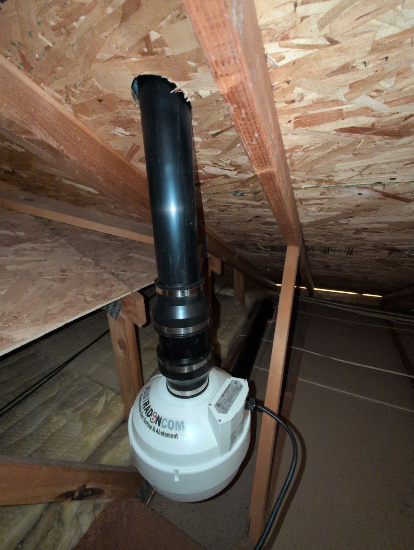 Sub Slab SafeAir System with Platform by JustRadon.Com