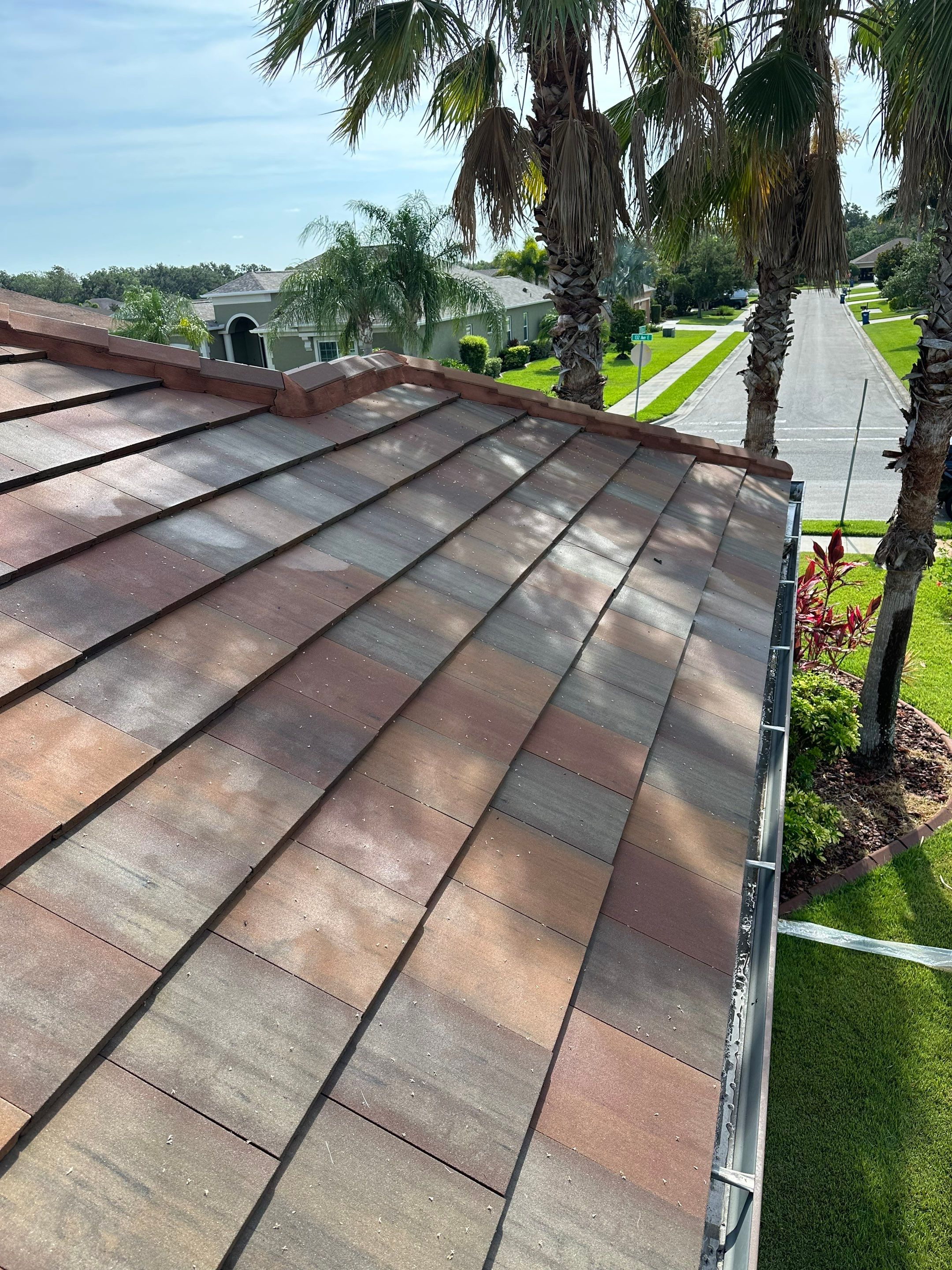 🏡 Tile Roof Cleaning – Gamble Creek Estates, Parrish, FL by Sunshine AquaWash