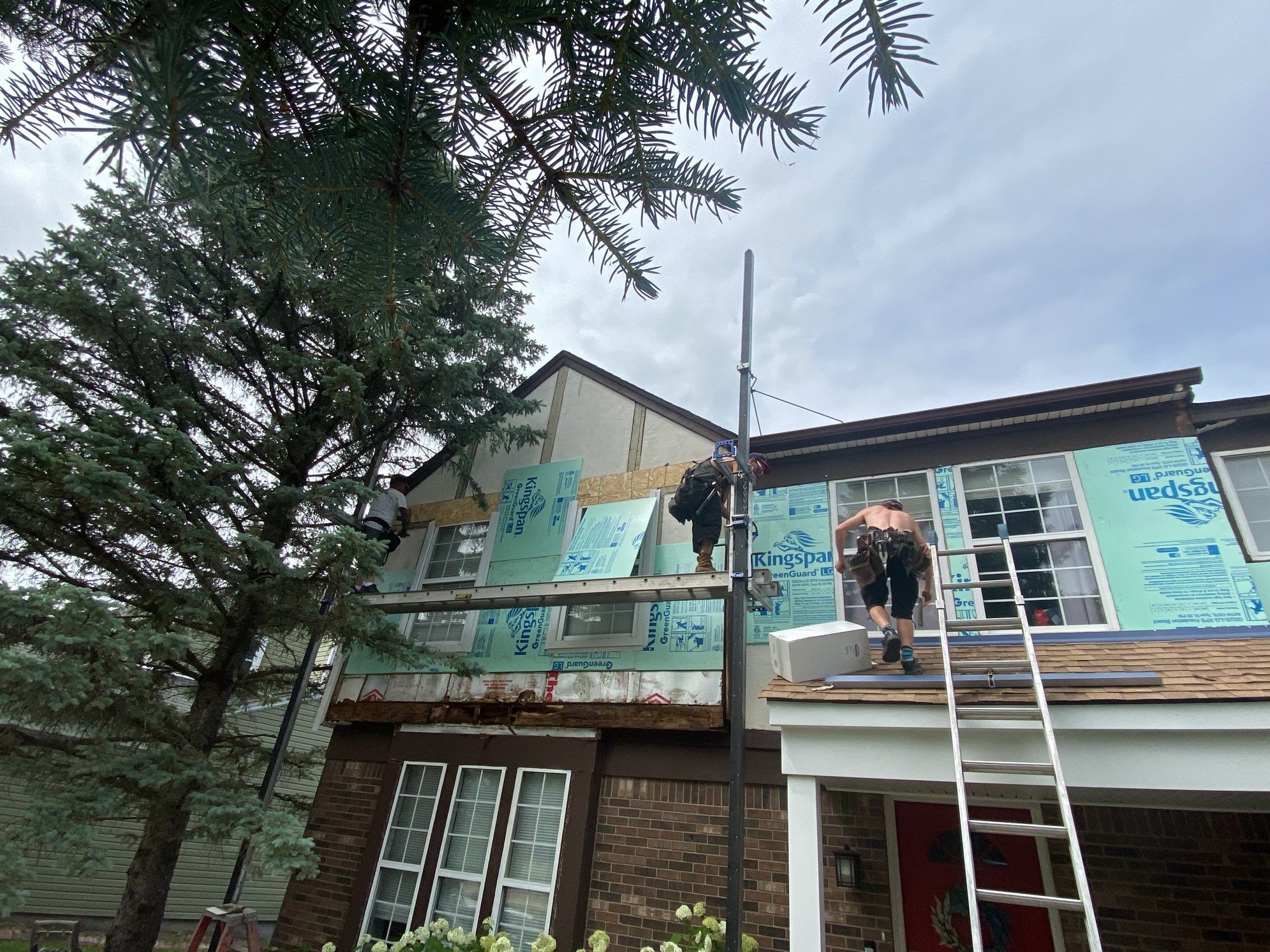 Siding Replacement using CertainTeed Restoration Classis D4 by 180 Contractors