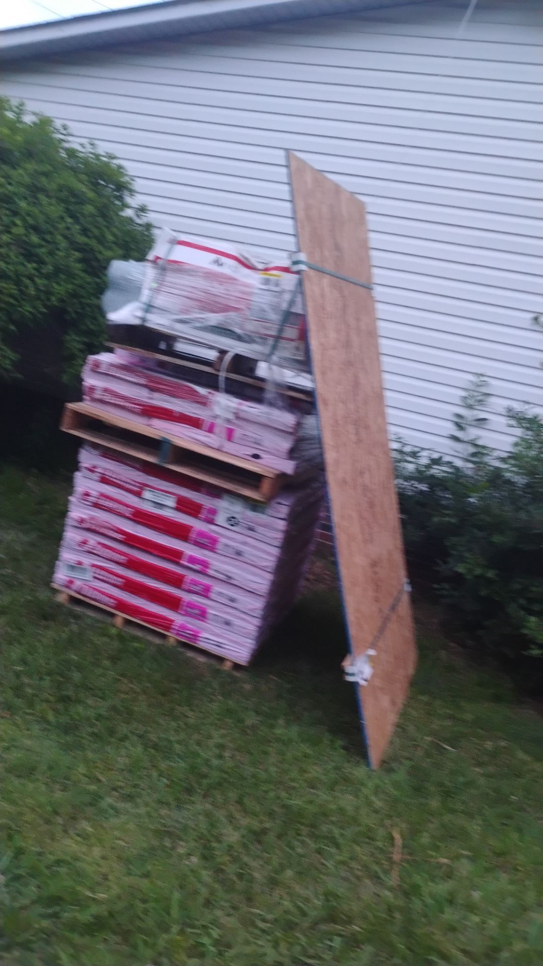 Taylor Roof by BROCK BUILDERS 