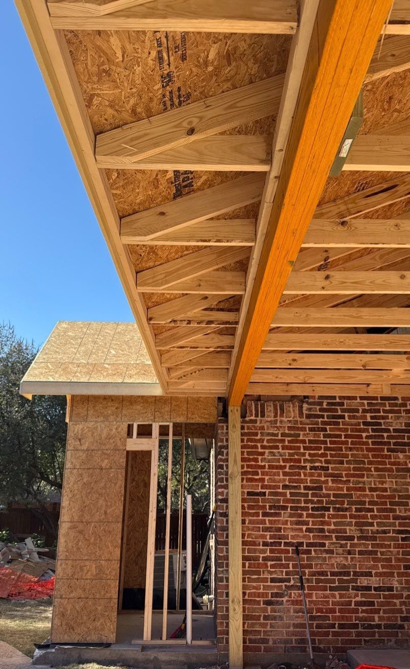 Patio & Pool bath addition by SLM General Contractors & Roofing